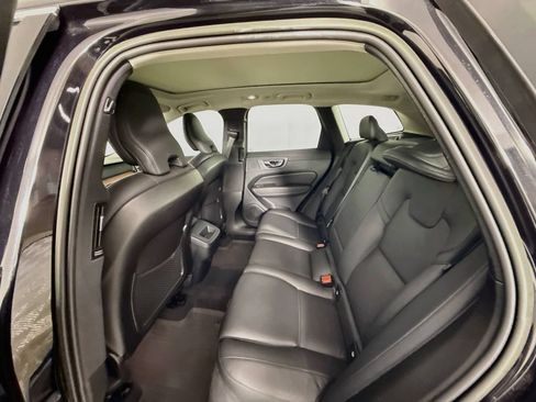 Used 2023 Volvo XC60 B5 Plus AWD/4WD image 26