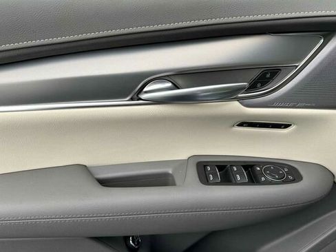 New 2026 Cadillac XT5 Premium Luxury image 11