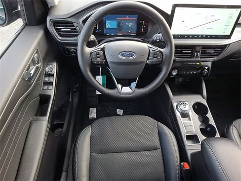New 2026 Ford Escape SE image 7
