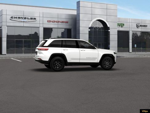 New 2026 Jeep Grand Cherokee Altitude AWD/4WD image 15