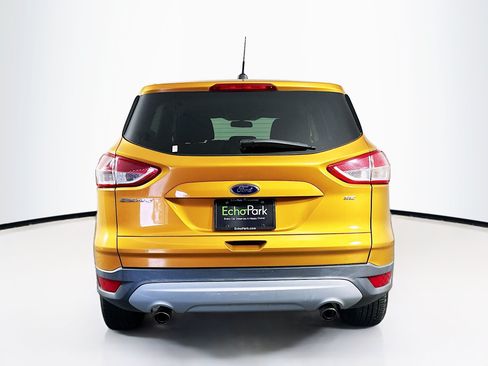 Used 2016 Ford Escape SE FWD image 7