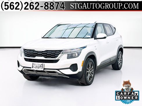 Used 2023 Kia Seltos LX AWD/4WD image 1