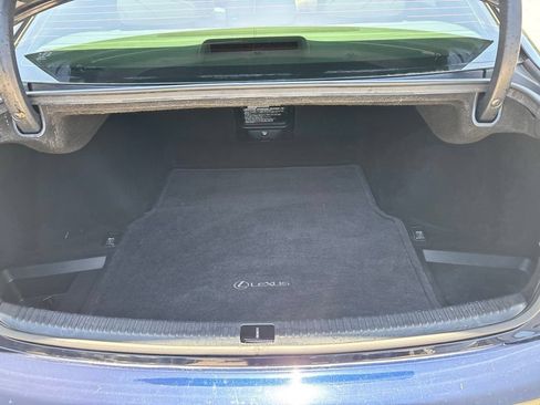 Used 2008 Lexus IS 250 w/ Premium Pkg RWD image 21