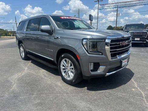 Used 2021 GMC Yukon XL SLT w/ SLT Premium Package AWD/4WD image 6