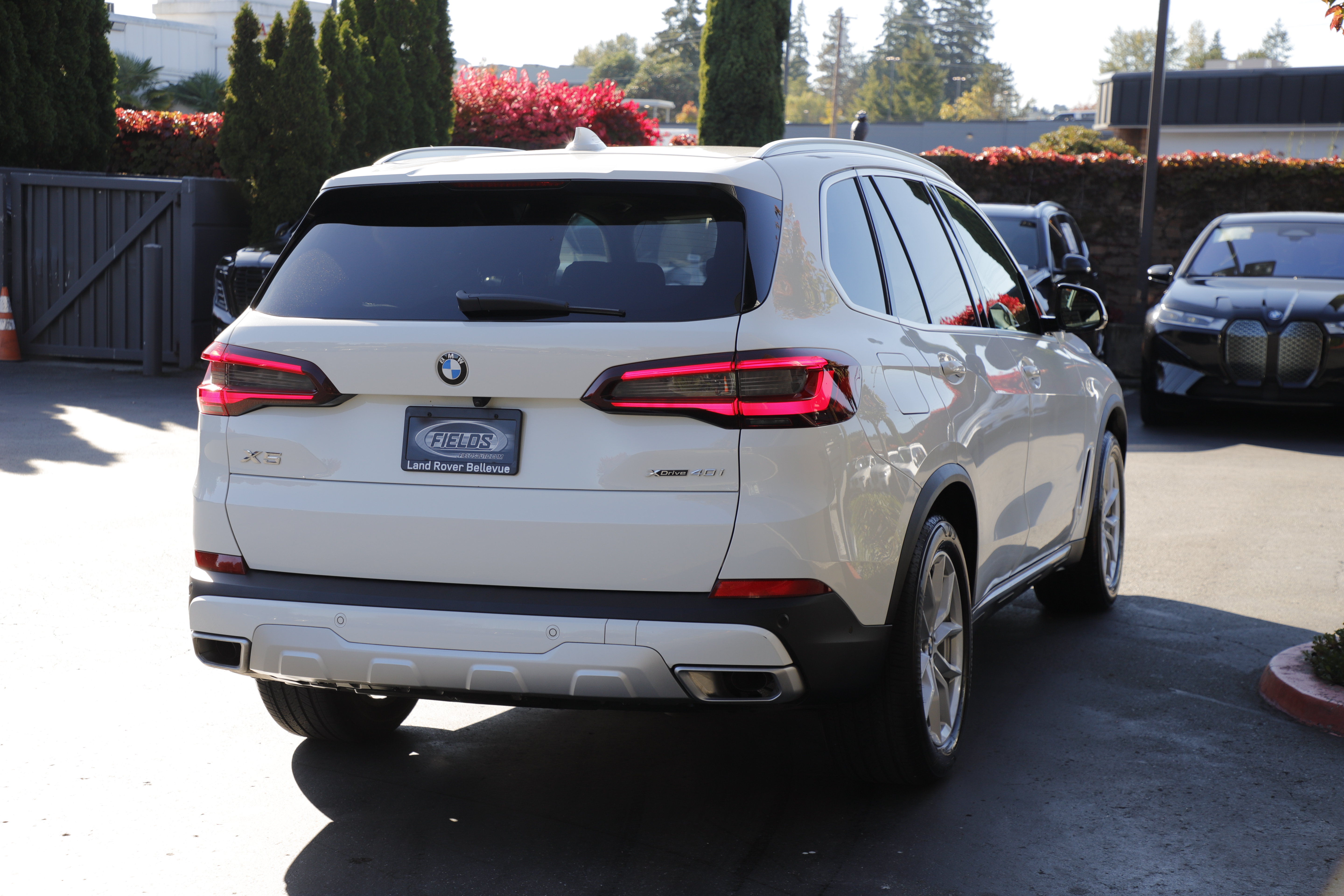 Used 2023 BMW X5 xDrive40i w/ Premium Package AWD/4WD image 7