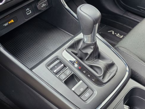 Certified 2025 Honda CR-V LX image 34