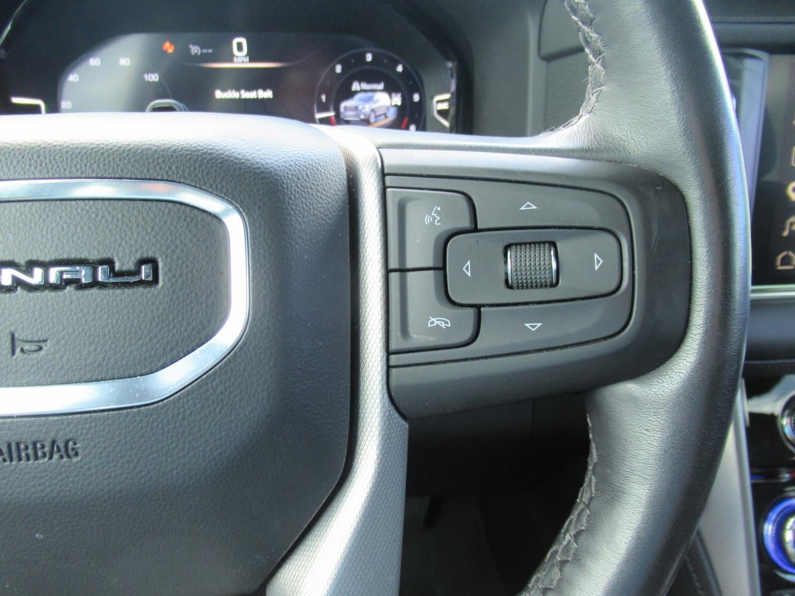 Used 2024 GMC Yukon Denali w/ Advanced Technology Package AWD/4WD image 30