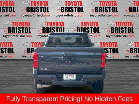 Used 2025 Toyota Tacoma SR AWD/4WD image 4
