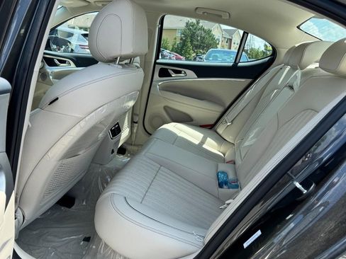 New 2026 Genesis G70 2.5T Prestige image 7