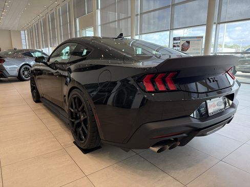 New 2026 Ford Mustang GT Premium w/ GT Performance Package image 9