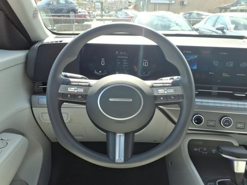 New 2026 Hyundai Kona SE AWD/4WD image 11