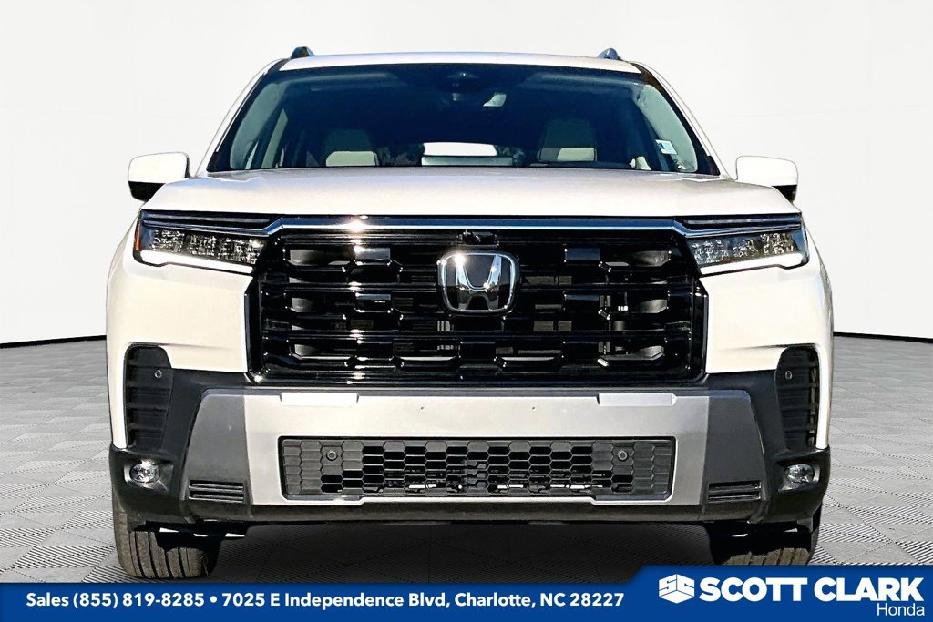 Used 2026 Honda Pilot Elite image 2