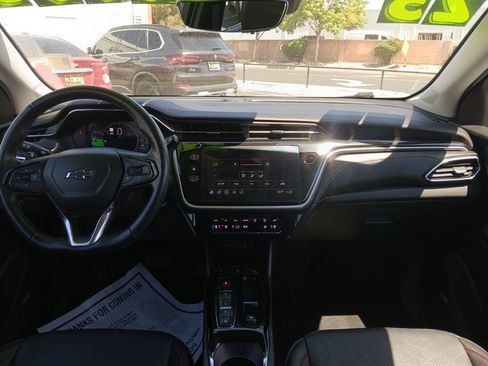 Used 2023 Chevrolet Bolt EUV Premier w/ Sun & Sound Package FWD image 10