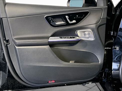 New 2026 Mercedes-Benz GLC 300 4MATIC image 11