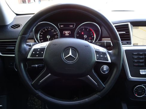 Used 2014 Mercedes-Benz ML 350 4MATIC 4dr ML 350 image 18