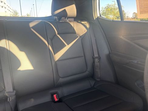 Used 2025 Buick Envista Sport Touring image 35