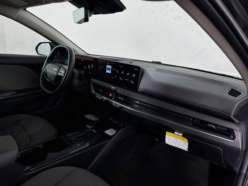Used 2025 Kia K4 EX FWD image 31