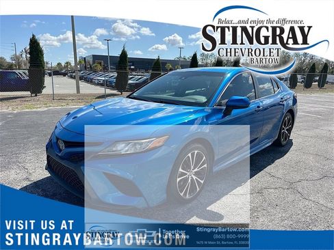 Used 2019 Toyota Camry SE image 1