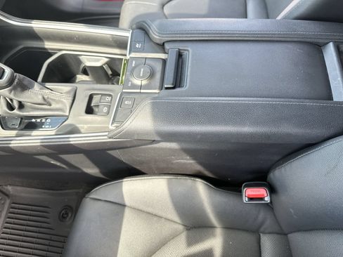 Used 2024 Toyota Grand Highlander XLE FWD image 20