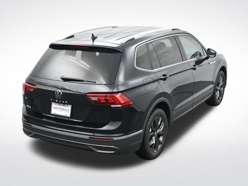 Used 2023 Volkswagen Tiguan SE FWD image 25