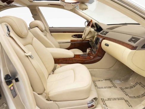 Used 2004 Maybach 57 RWD image 36