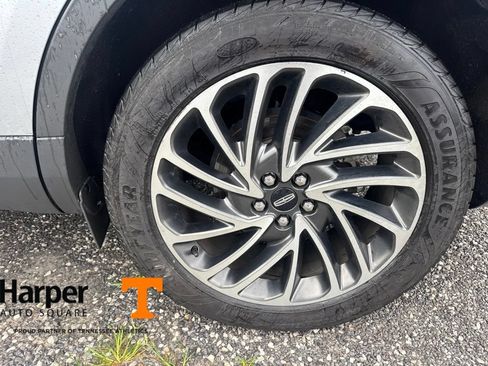 Used 2020 Lincoln Nautilus Reserve FWD image 20
