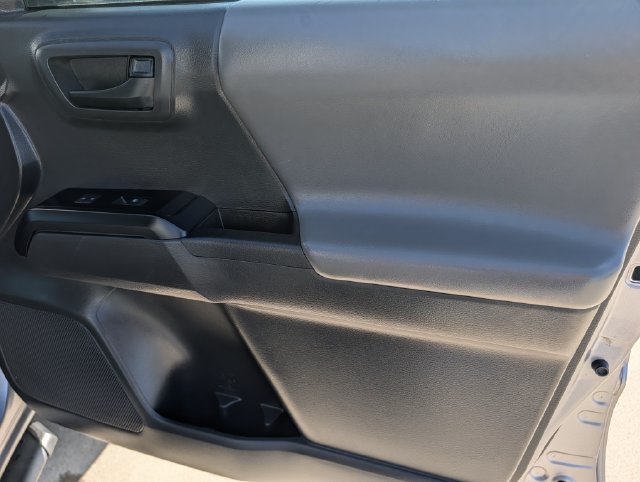 Used 2023 Toyota Tacoma SR AWD/4WD image 32