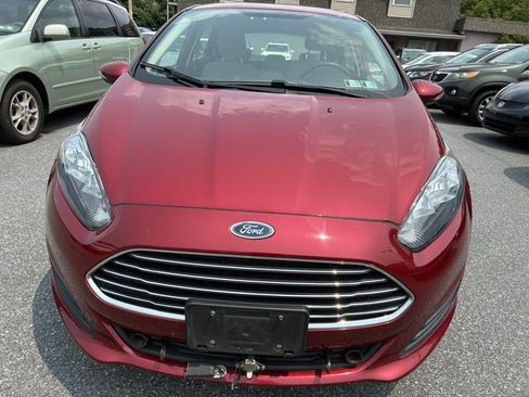 Used 2016 Ford Fiesta SE FWD image 2