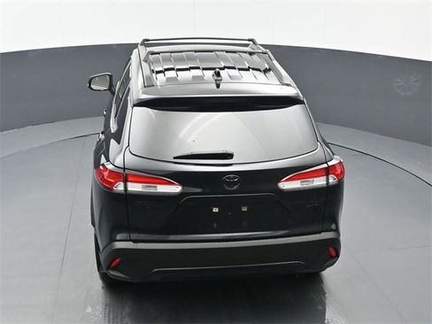 Used 2023 Toyota Corolla Cross LE image 39