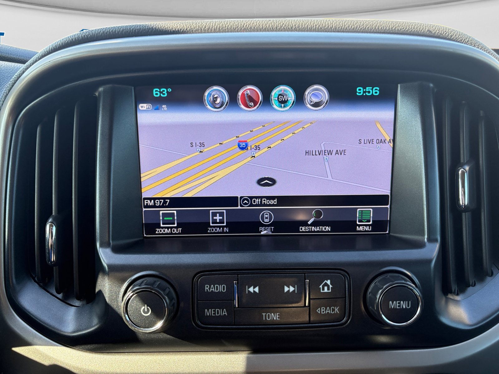 Used 2017 Chevrolet Colorado Z71 AWD/4WD image 15