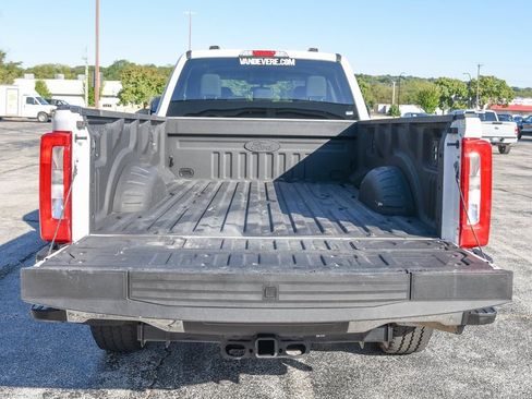 Used 2024 Ford F250 XLT w/ FX4 Off-Road Package image 14