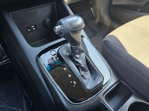 Used 2018 Kia Forte LX w/ LX Rear Camera Package image 24