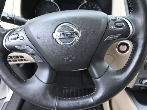 Used 2019 Nissan Pathfinder SL w/ SL Premium Package AWD/4WD image 22