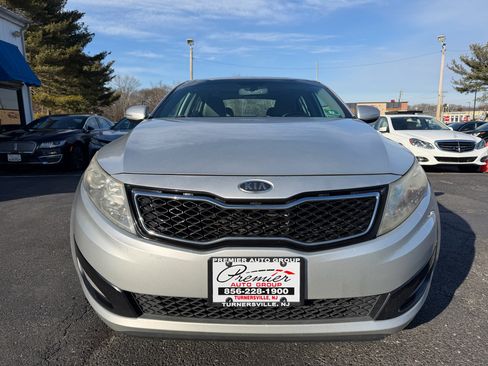 Used 2012 Kia Optima EX w/ Premium Pkg image 2