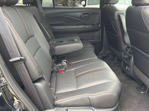 Used 2023 Honda Passport TrailSport image 15