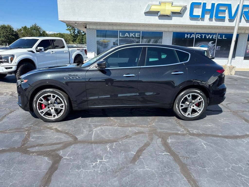 Used 2022 Maserati Levante Modena AWD/4WD image 2
