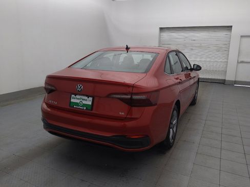 Used 2023 Volkswagen Jetta SE w/ Panoramic Sunroof Package FWD image 9