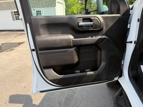 Used 2023 Chevrolet Silverado 2500 Custom w/ Custom Value Package AWD/4WD image 15