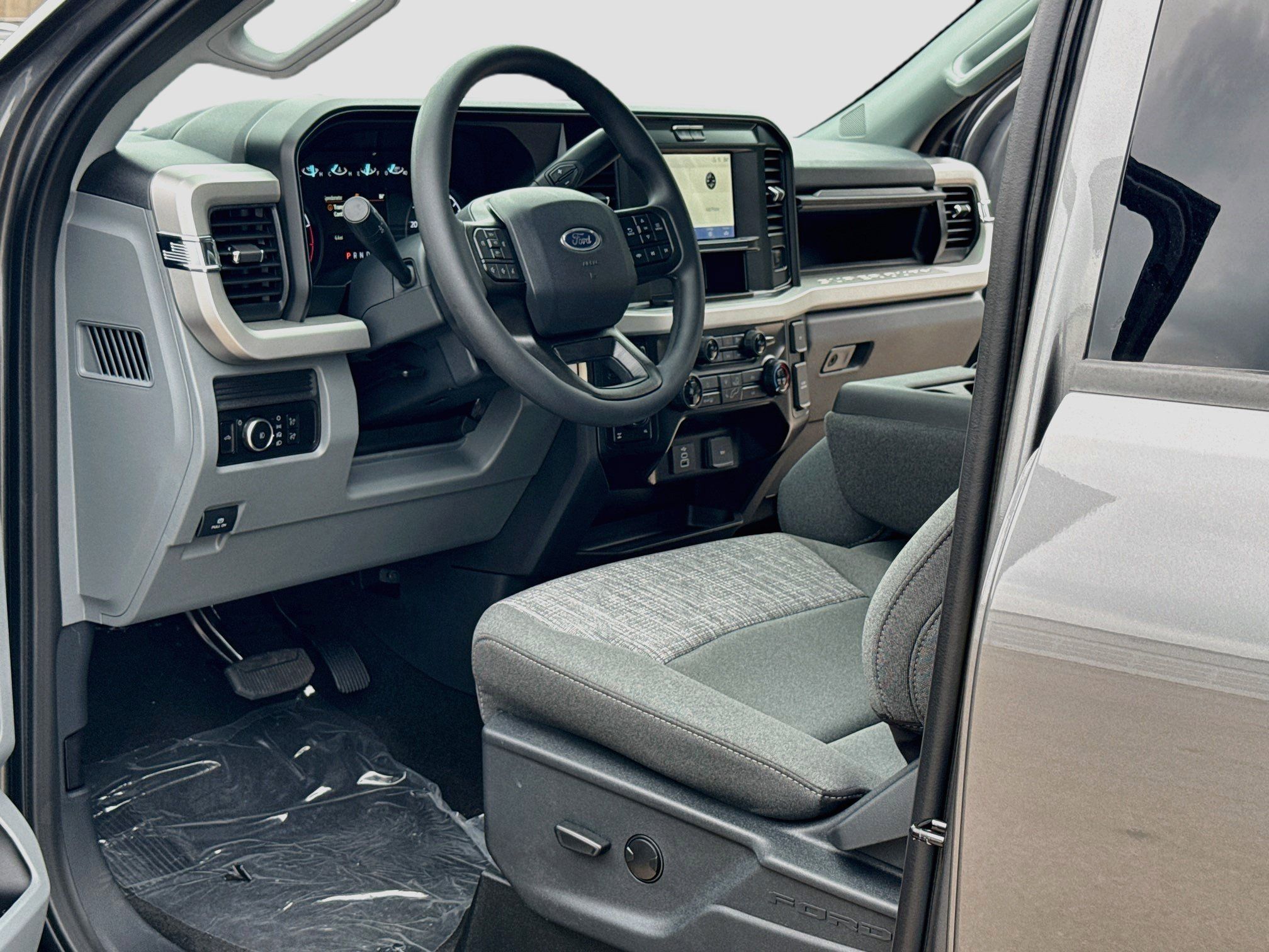 New 2026 Ford F250 XLT AWD/4WD image 4