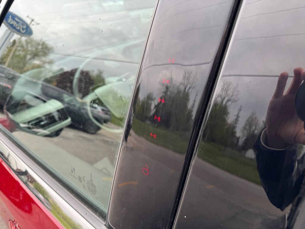 Used 2025 Lincoln Aviator AWD w/ Equipment Group 101A image 15