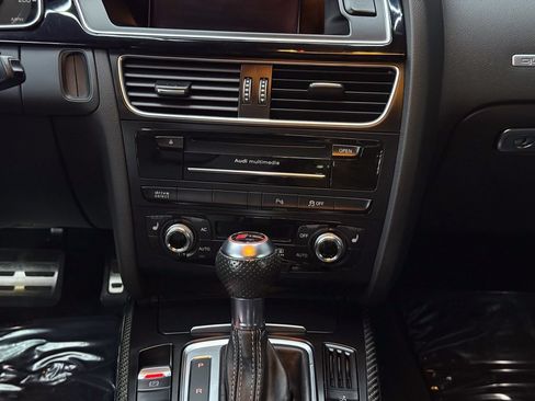 Used 2013 Audi RS 5 Coupe w/ Audi MMI Navigation Plus Pkg AWD/4WD image 20