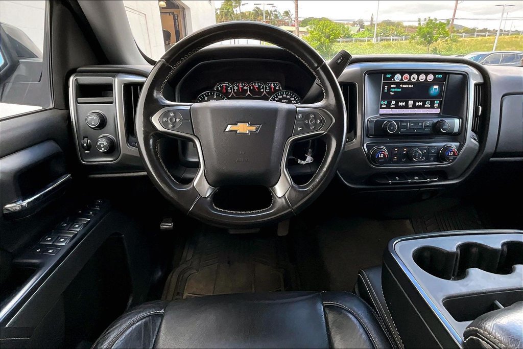 Used 2018 Chevrolet Silverado 1500 LT w/ LT Eassist Package AWD/4WD image 5