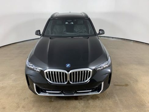 Used 2024 BMW X5 xDrive50e w/ Premium Package image 4