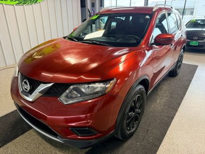Used 2016 Nissan Rogue SV