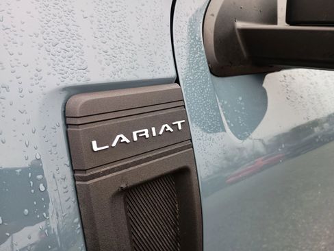 Used 2022 Ford Maverick Lariat image 24