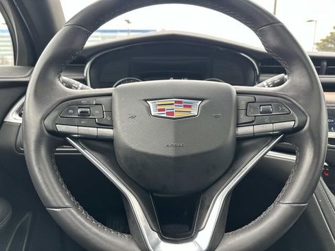 Used 2024 Cadillac XT6 Luxury w/ LPO, Floor Liner Package AWD/4WD image 20