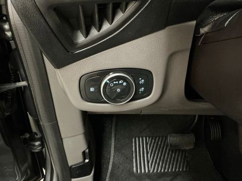 Used 2020 Ford Transit Connect XLT FWD image 21