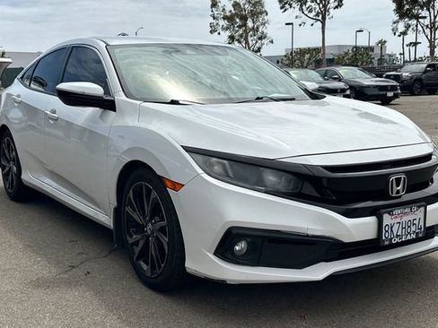 Used 2019 Honda Civic Sport image 2