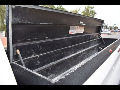 Used 2019 Chevrolet Silverado 1500 LT w/ Convenience Package image 24