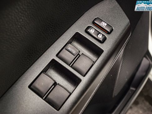 Used 2018 Toyota RAV4 XLE image 11